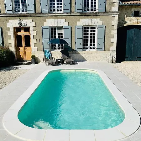 Appartement Gite Des Ruches - Peaceful & Homely With Shared Pool *